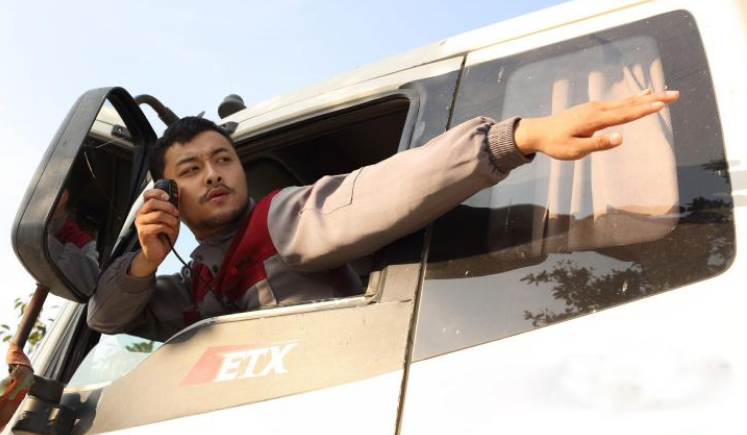 車載對講機使用地網(wǎng)天線可以降低駐波嗎？